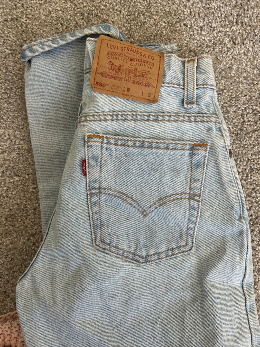 Levi's 90's Vintage 550 Relaxed High Rise Jeans